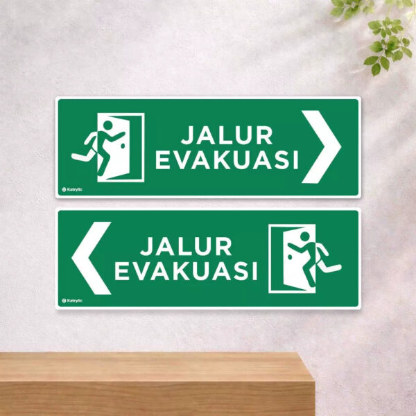 Evacuation Route Sign Akrilik Jalur Evakuasi 30x10cm